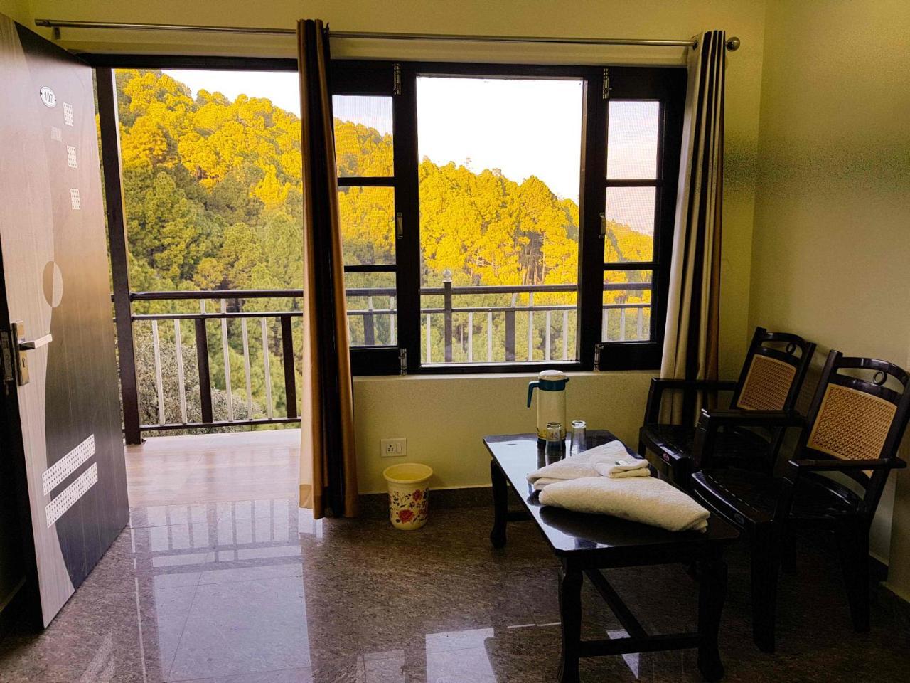 Hotel Homely Abode Dalhousie Exterior photo